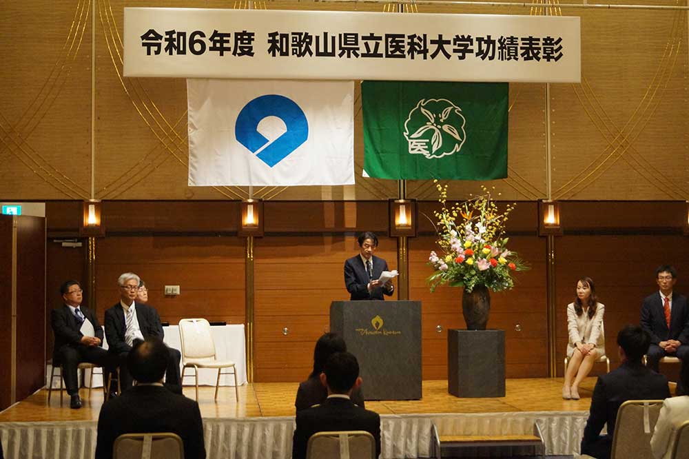 学業優秀賞・記念撮影