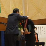 学業優秀賞・保健看護学部・メダル 学業優秀賞・保健看護学部・メダル