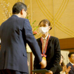 学業優秀賞・保健看護学部・メダル 学業優秀賞・保健看護学部・メダル